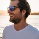 Handsome, tall and tanned guy wants to meet shy woman in Fresno